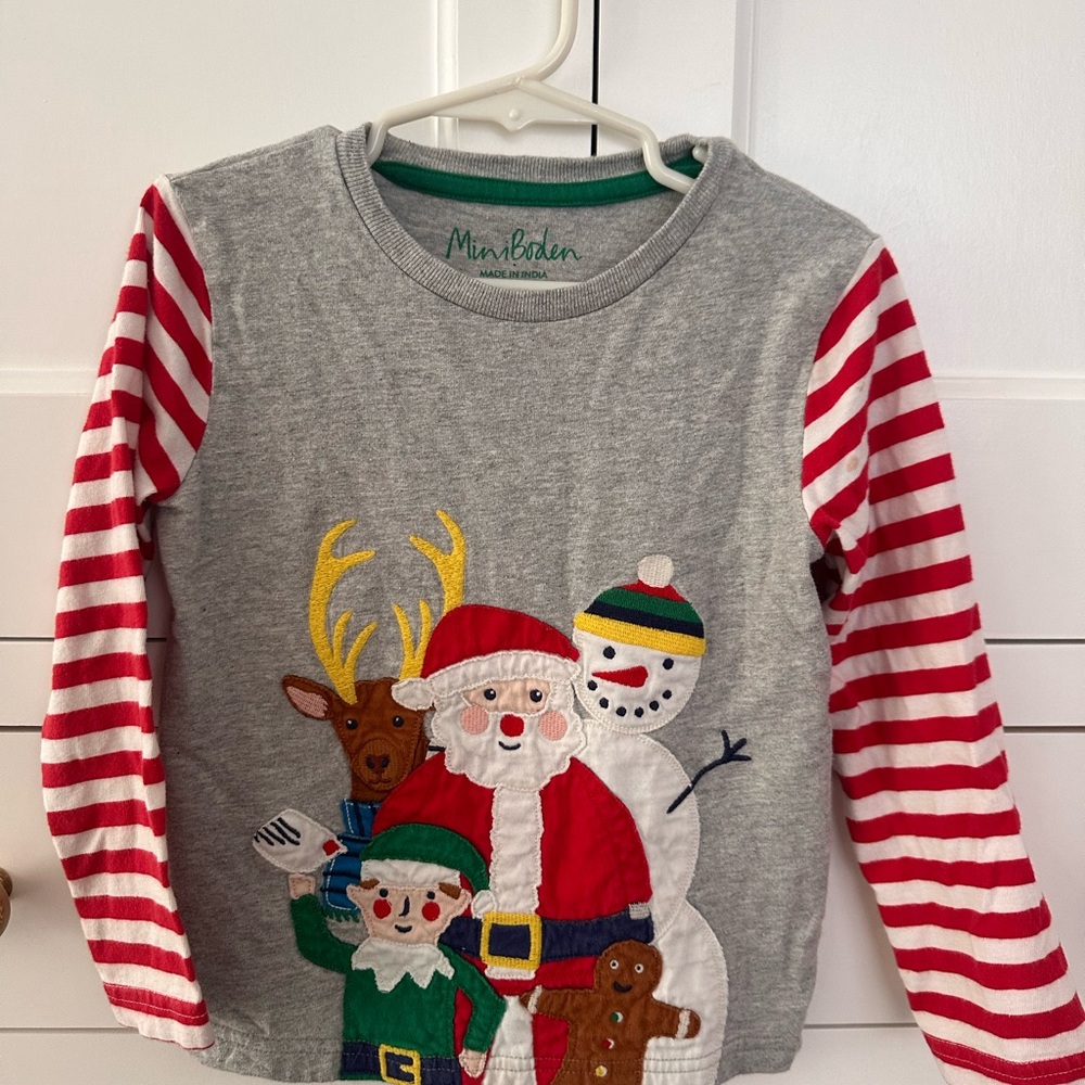 Mini Boden Festive Gray Shirt with Red Striped Sleeves Christmas Santa